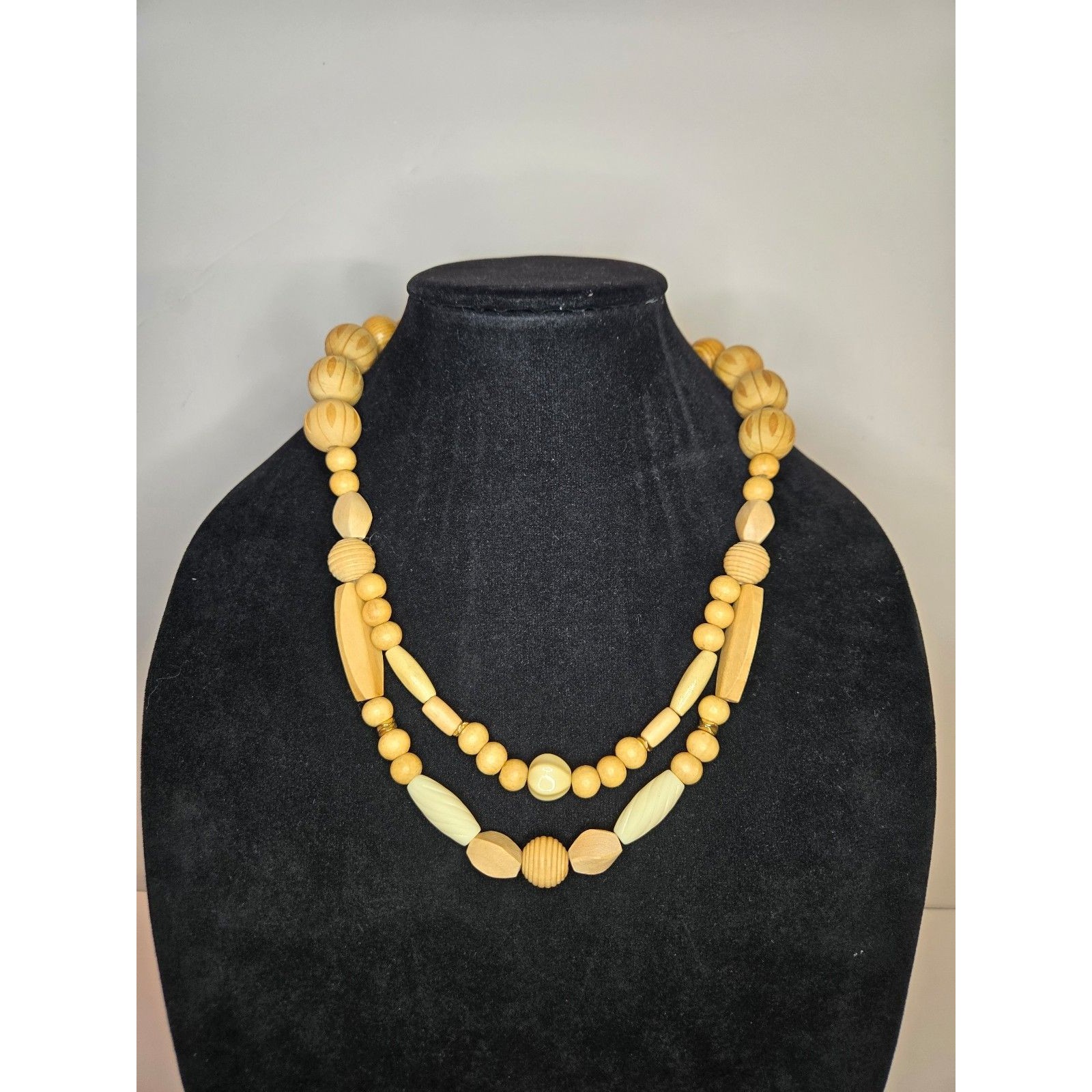 Wooden Beaded Necklace Layered Gold Tone Lobster Clasp Wooden Beaded Necklace Layered Gold Tone Lobster Clasp